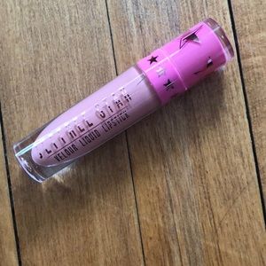 Jeffree Star Cosmetics velour liquid lipstick